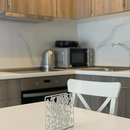 Апартаменты Luxury Flat In
