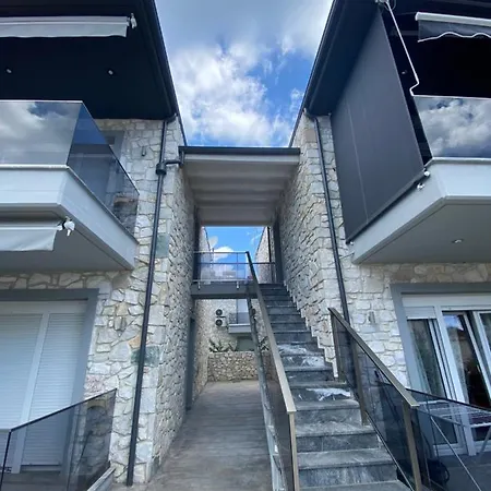 Luxury Flat In * Hanioti